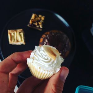 Mini cupcake vanilla  at Petit by Sam in Amsterdam