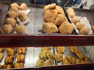 Buns at Shun Xing in Central Singapore