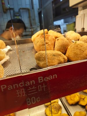 Buns at Shun Xing in Central Singapore