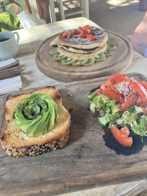 Avo toast (pancakes not vegan sadly)  at Painapol in Holbox