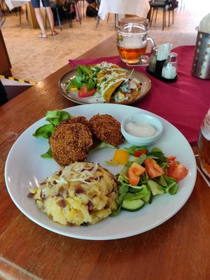 Seitan, potatoes, red lentils omelette at Pilgrim in Brno