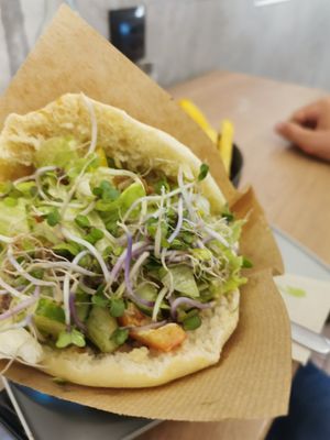 The pita in Greece style at Mooi in Brno