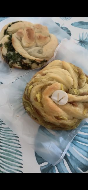 Pan de jamón y queso vegano/ pan de ajo at Vaniglia in Rosario