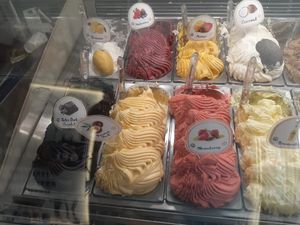 Vegan flavors at Gelato Artigianali in Rome