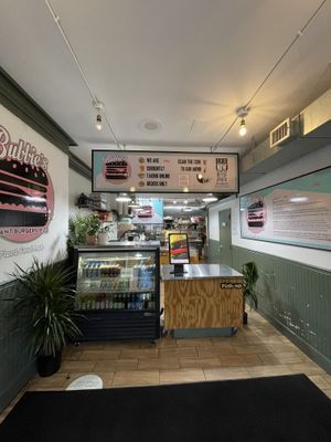  #Veganuary at Bubbie's - Plant Burgers at Plant Food Lab in Washington