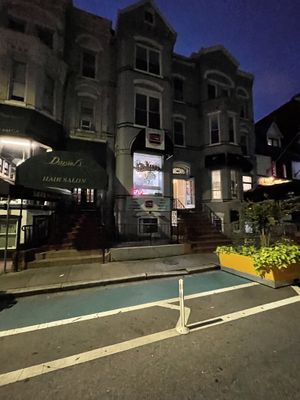 Curb  at Bubbie's - Plant Burgers at Plant Food Lab in Washington