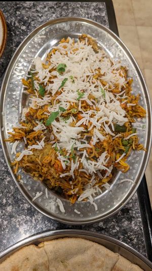 🍛🇮🇳Veg Biryani (950¥ | 6.1$) - Indian Rice | VEGAN option || choosing Japanese rice will reduce price by 150¥ at Newdelhi Indian in Kyoto