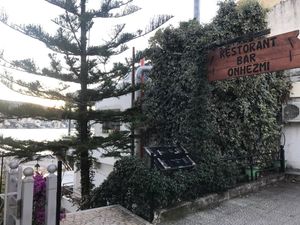 The area outside at Onhezmi in Sarande
