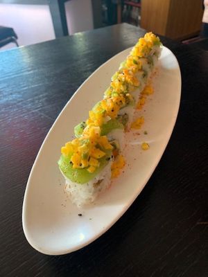 New Zealander Roll

tempura string beans | tempura sweet potato | tempura carrots | topped w/ kiwi | gluten free vegan eel sauce | mango salsa | togarashi at Harney Oceanside in Oceanside