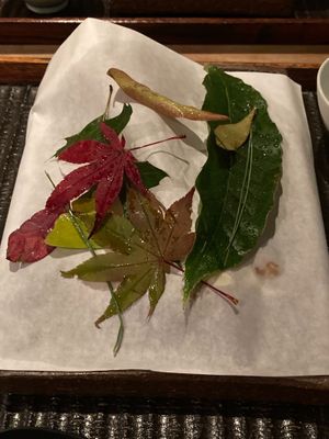 Shiizakana: beautiful autumn leaves at Kajitsu in New York City
