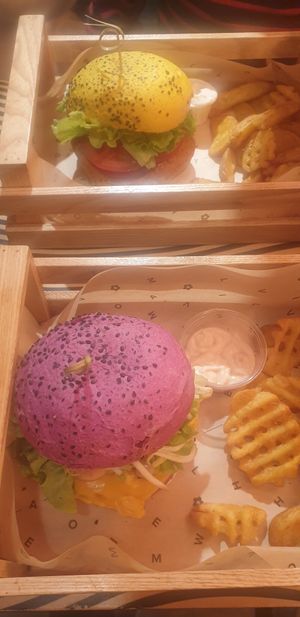  at Flower Burger in Marseille