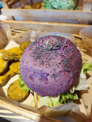 Flower power at Flower Burger in Marseille