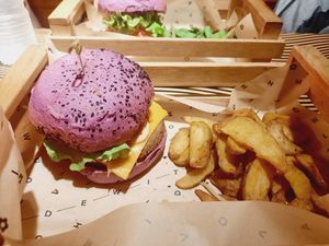  at Flower Burger in Marseille