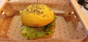 Chickpeas disguised as a burger at Flower Burger in Marseille