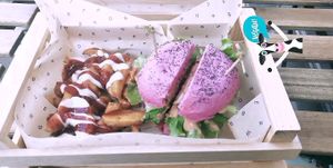 Cherry bomb at Flower Burger in Marseille