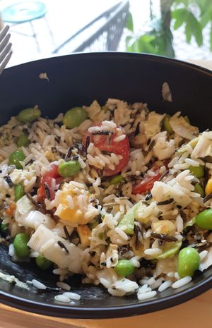 Poke Bowl at NOAMS Deli in Giessen