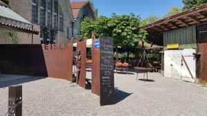 Outdoor seating at Eisenbeiz in Frauenfeld