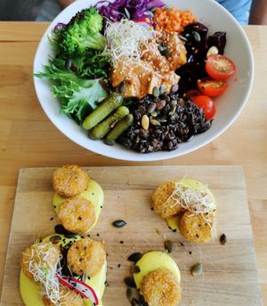 tofu bowl and corn bites at Rohe in Tallinn