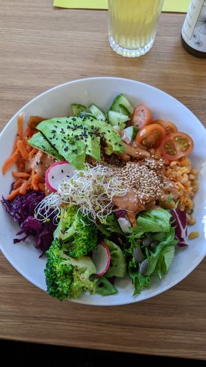 Teriyaki bowl at Rohe in Tallinn