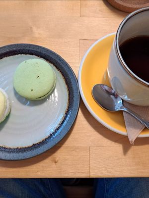 Pistachio and basil-lemon macaroons at Rohe in Tallinn