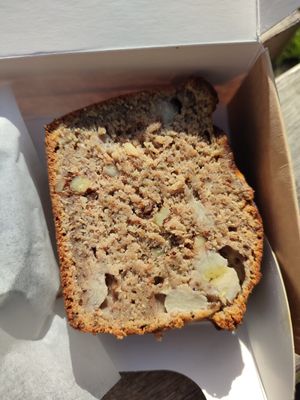 banana bread at Rohe in Tallinn