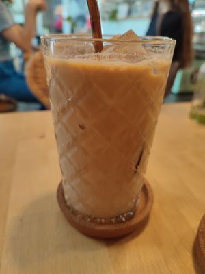 salted caramel latte at Rohe in Tallinn
