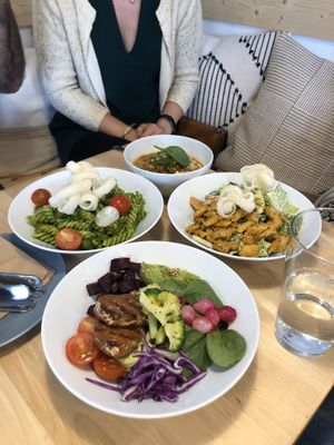 Tempeh bowl, chicken ceasar, daily soup, pesto pasta at Rohe in Tallinn