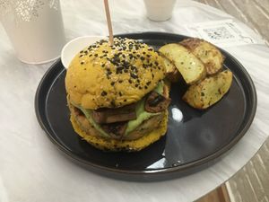 Vegan burger at Club Life in Porto
