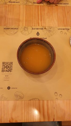 Sopa de verduras at Club Life in Porto