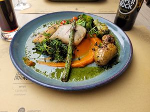  at Club Life in Porto