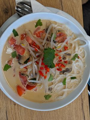 Tom Kah soup at Mihiderka - Dielta in Krakow