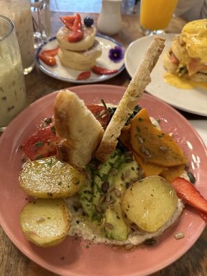 Vegan breakfast   at Cremat 11 in Barcelona