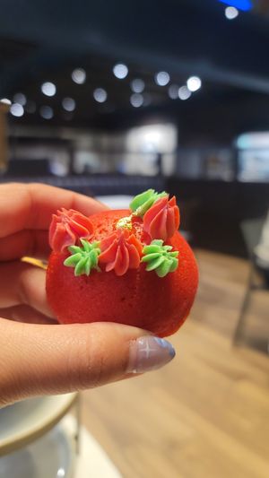 Honeydukes pink vanilla sponge at Warner Bros. Studio Tour in Watford