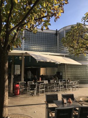 Outside entrance at Cafe del Parc in Girona
