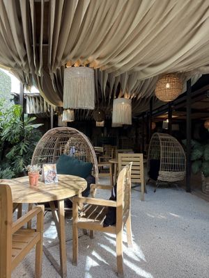   at Once:Once in Antigua