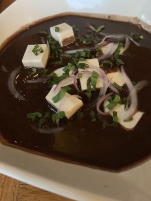 La Negra at Rio Bhongo in Papagayo