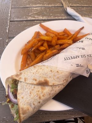   at Tom Brown's in Mallorca