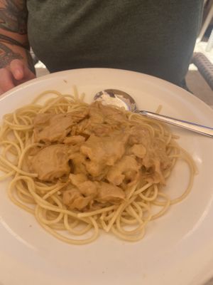   at Tom Brown's in Mallorca