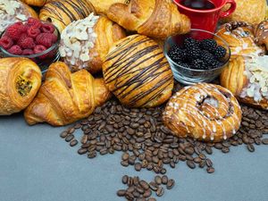 We make several varieties of sweet and savory vegan croissants. Purchase them freshly baked from our shop in Parma, OH or find them at bakery, coffee shop or restaurant near you. at Metro Croissants in Parma