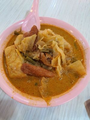 Curry noodle ~ Circuit Breaker Period Phase 2 at Yuan Man vegetarian 缘满素食 in East Singapore