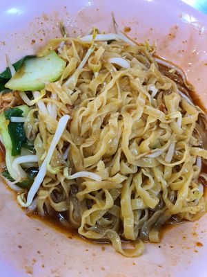 Mee pok kosong ~ at Yuan Man vegetarian 缘满素食 in East Singapore