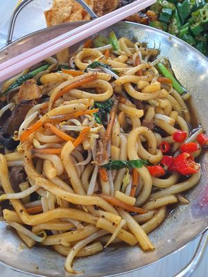 Fried udon ~ 22/3/21 at Yuan Man vegetarian 缘满素食 in East Singapore
