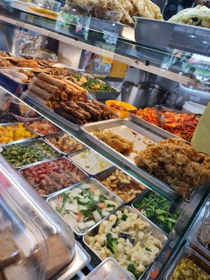 Today's dishes ~ 15/3/22 at Yuan Man vegetarian 缘满素食 in East Singapore