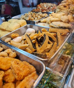 Assorted fried mock ~ 17/3/22 at Yuan Man vegetarian 缘满素食 in East Singapore