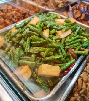 Long beans ~ 17/3/22 at Yuan Man vegetarian 缘满素食 in East Singapore