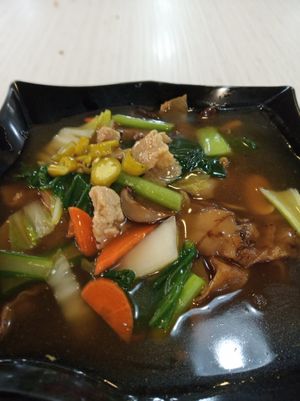 Hor fun $4 at Yuan Man vegetarian 缘满素食 in East Singapore