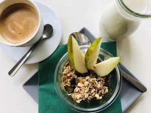 Granola własnej roboty at Miło bistro in Warsaw