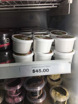 Helado vegano at Casa China Supermercada in Buenos Aires