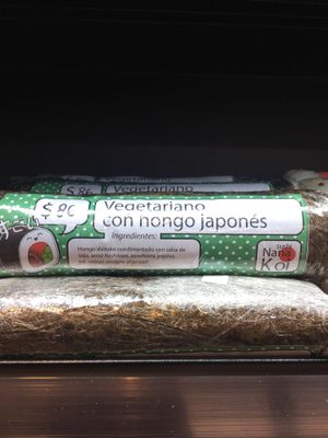 Sushi vegetariano at Casa China Supermercada in Buenos Aires