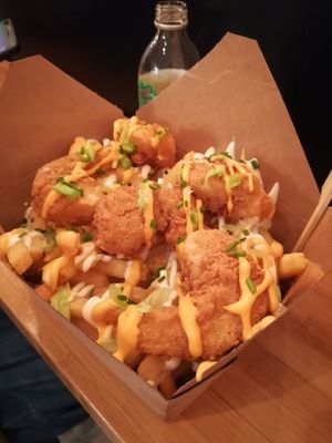 Patatas fritas con no gambas at Thunder Vegan - Malasaña in Madrid